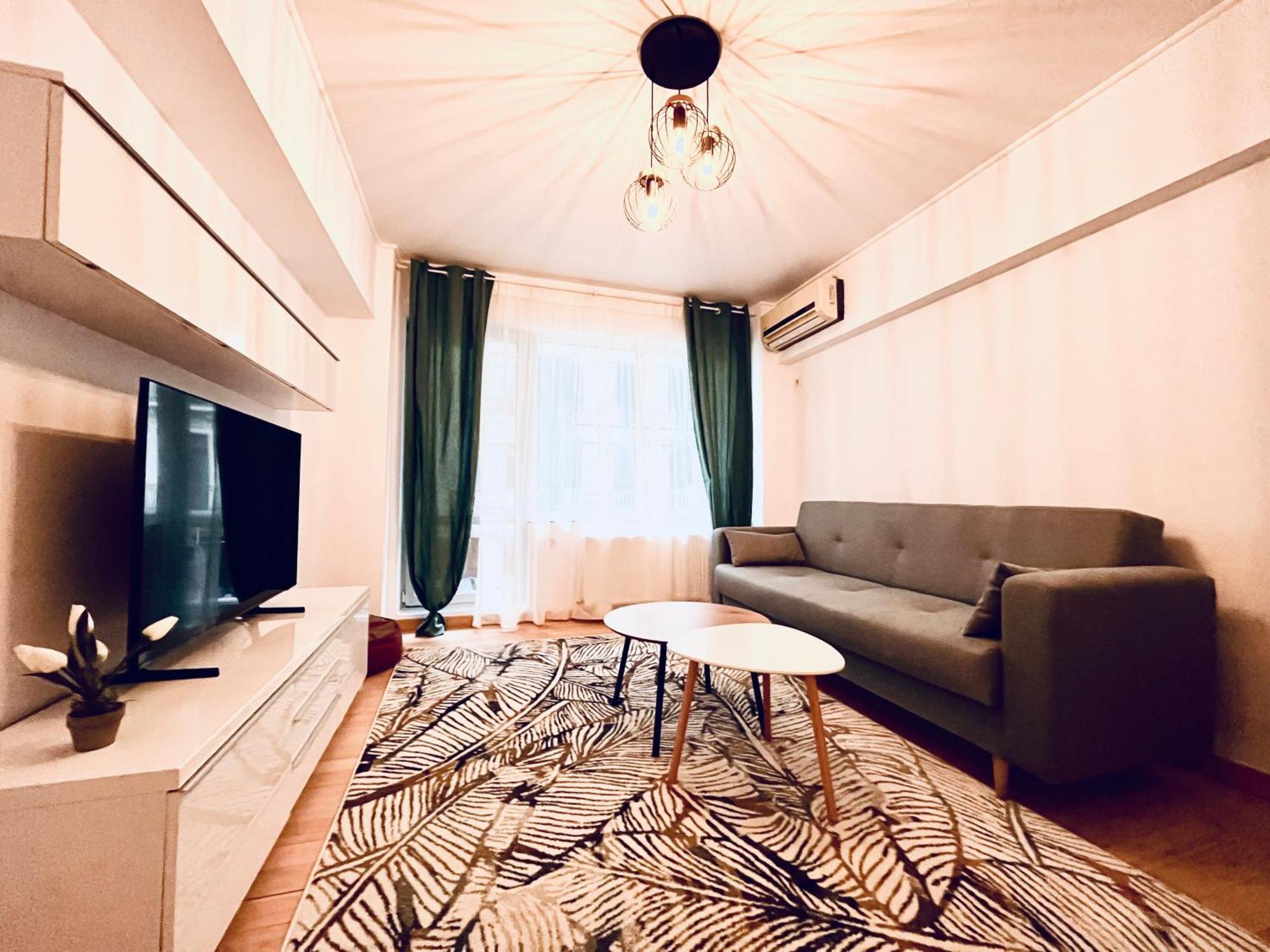 Cozy Apartment With Balcony 부쿠레슈티 외부 사진